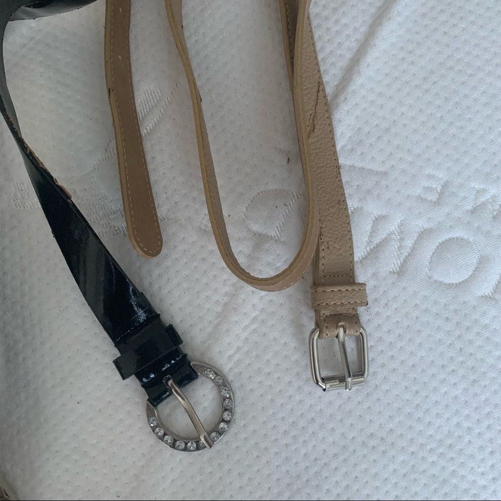 7 Belts - Picture 3 of 4